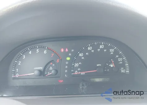 2004 Toyota Camry Le V6 z USA, uszkodzony, nr VIN 4T1BF32K24U080998